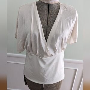Banana Republic Off White Deep Blouse. W/ Simi Open back. Size M